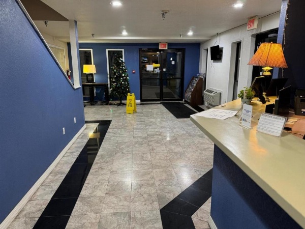 Travelodge by Wyndham Junction City image 14